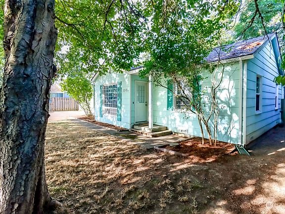 2nd image of 9508 24th Avenue E
