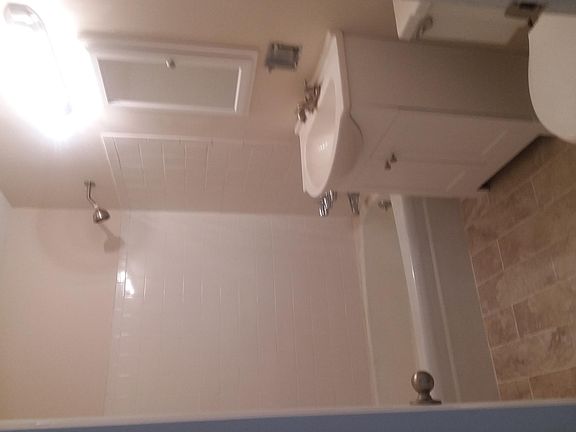 4th image of 63 Kenwood Dr APT 1