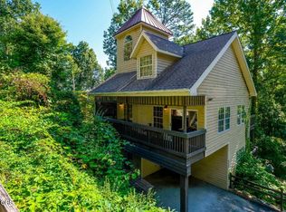 1429 Arbon Dr, Gatlinburg, TN 37738