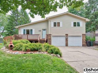 7575 Polk St, Ralston, NE 68127