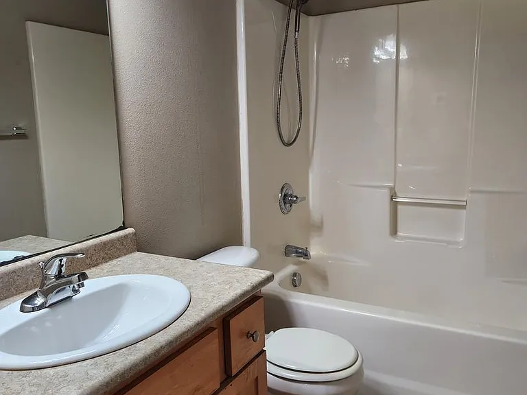 6216 Malloy Ave — Photo 18