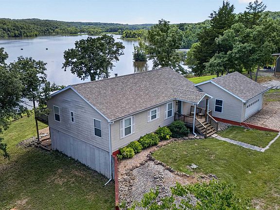 3rd image of 24400 Friar Cir