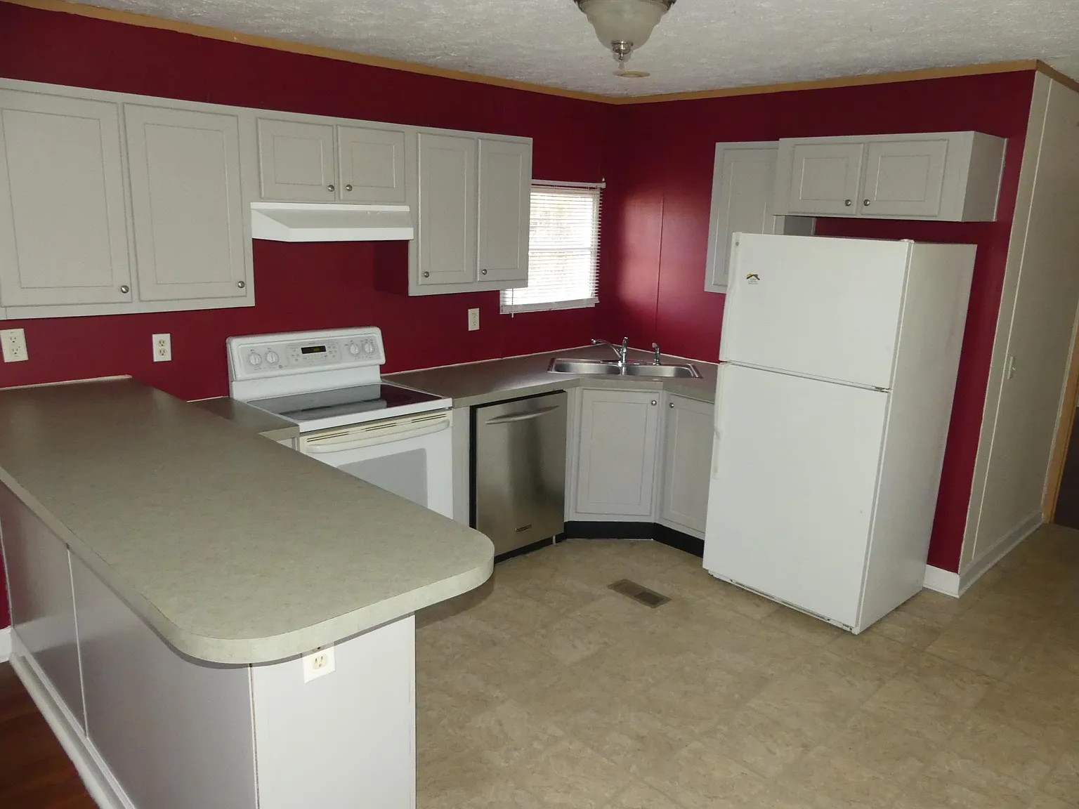168 Pinner Rd — Photo 3