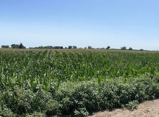 12837 Douglas Ave, Hanford, CA 93230