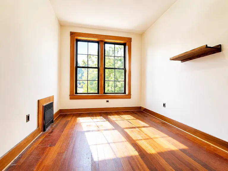 140A Lexington Ave #1F — Photo 3