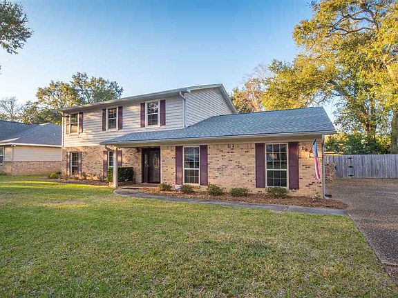 3rd image of 1241 Northbrook Dr