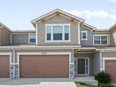 7328 Aaron St, Parkville, MO, 64152