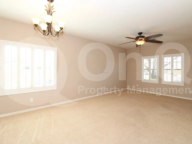 27105 N 52nd Ave — Photo 9