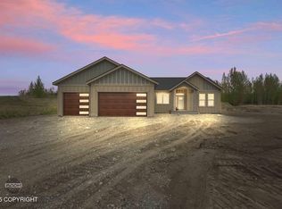11874 E Apple Cir, Palmer, AK 99645