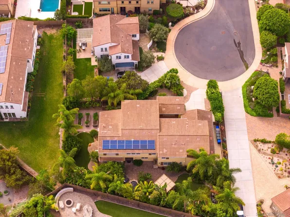 817 Dolphin Cir, Encinitas, CA 92024