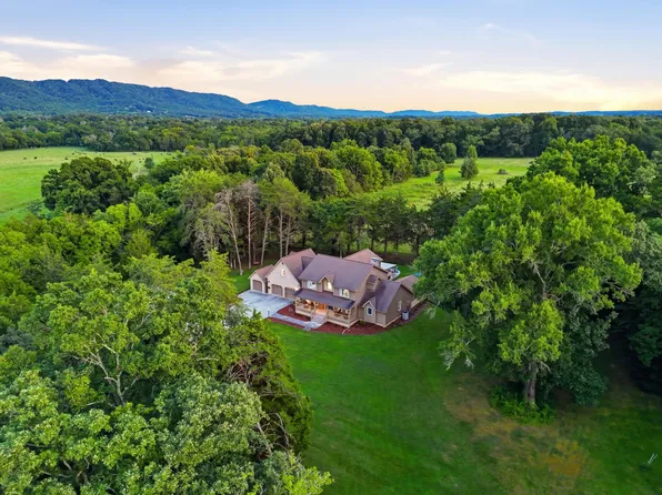 7914 Mahan Gap Rd, Ooltewah, TN 37363