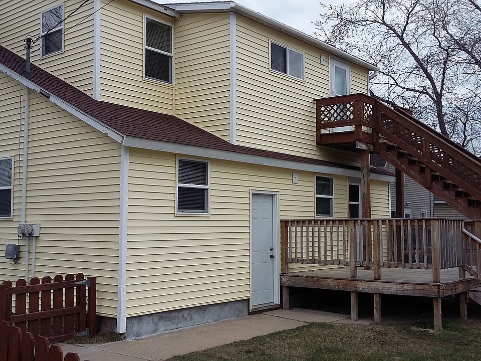 2nd image of 1123 Delta Ave
