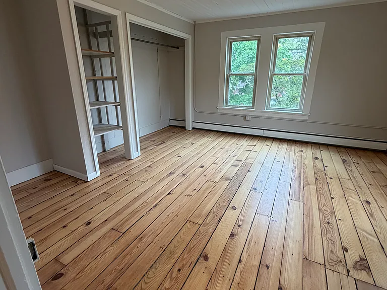 124 Huguenot St #201 — Photo 18