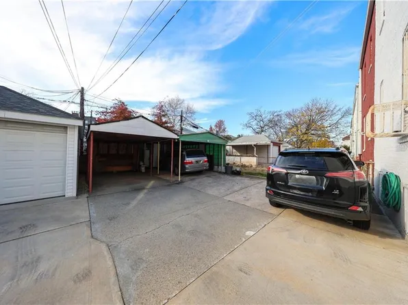 2284 East 22nd Street image 25 of 35