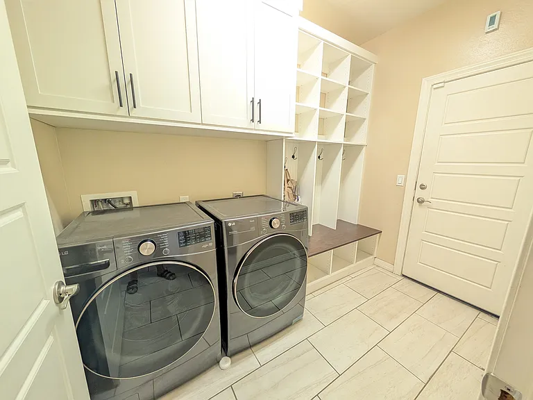 2301 S Banning St — Photo 27