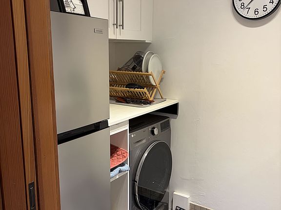 5th image of 331 N Main St #2