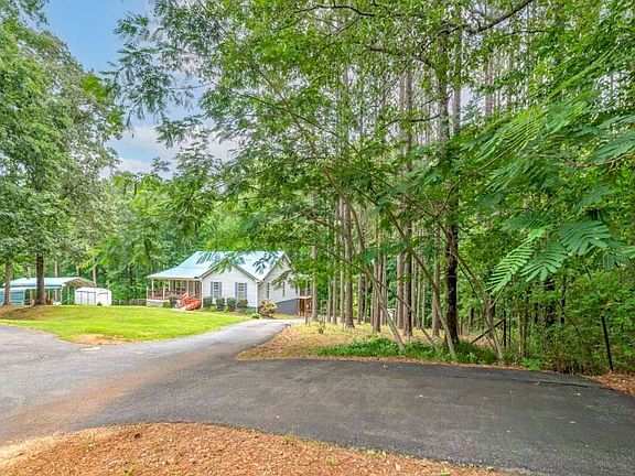 5th image of 1145 Jackson Lake Rd