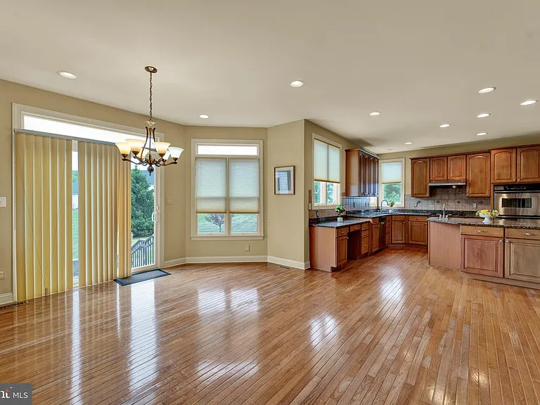 19 Meadowlark Dr — Photo 22
