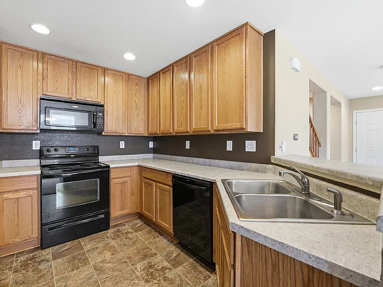 10448 Garland Dr — Photo 11