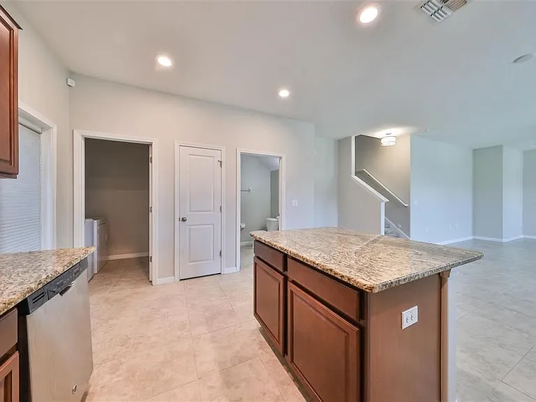 6328 Lantern View Pl — Photo 7
