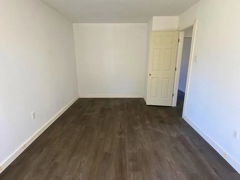 Unit Photo