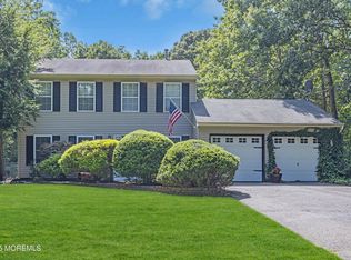 1 Ironwood Ct, Jackson, NJ