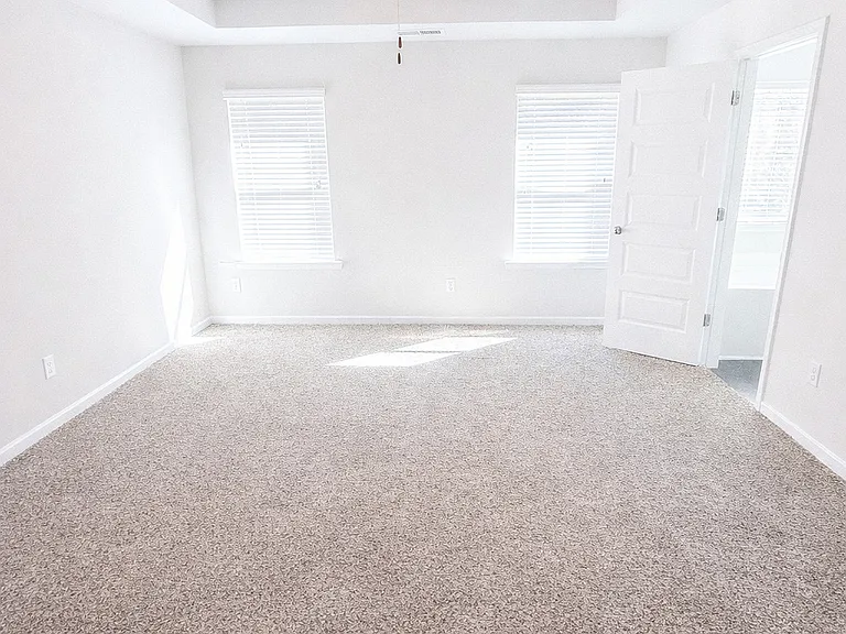 214 Patriots Way — Photo 11