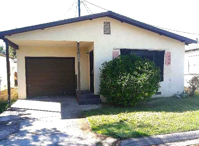 238 Corson Ave