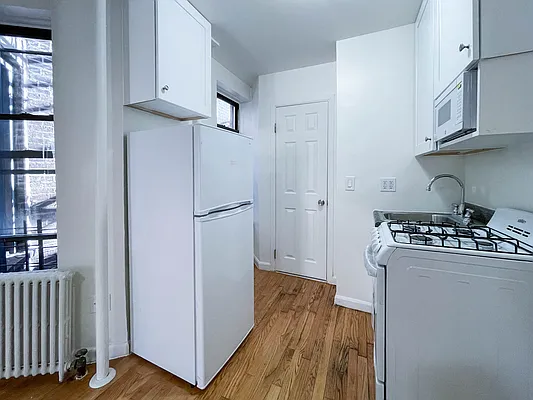 Rented by Brown Harris Stevens | media 12