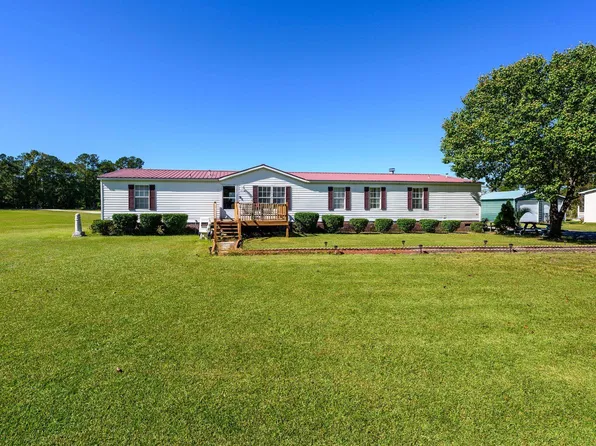 5372 Party Pines Rd., Conway, SC 29526