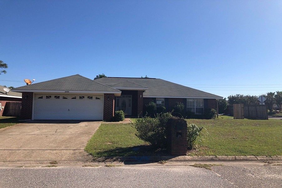 1st image of 2499 Heritage Cir