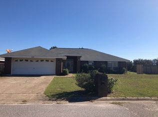 2499 Heritage Cir, Navarre, FL 32566