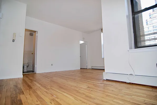 Rented by Building Equity Real Estate LLC | media 10