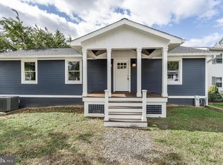 826 Sue Grove Rd, Baltimore, MD 21221