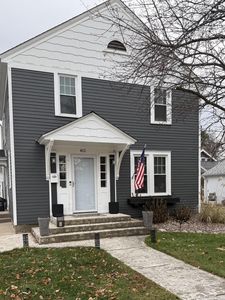613 East Washington AVENUE, Oconomowoc, WI, 53066