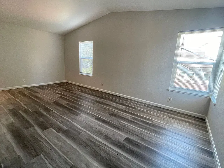 2700 Bluebell Cir — Photo 20