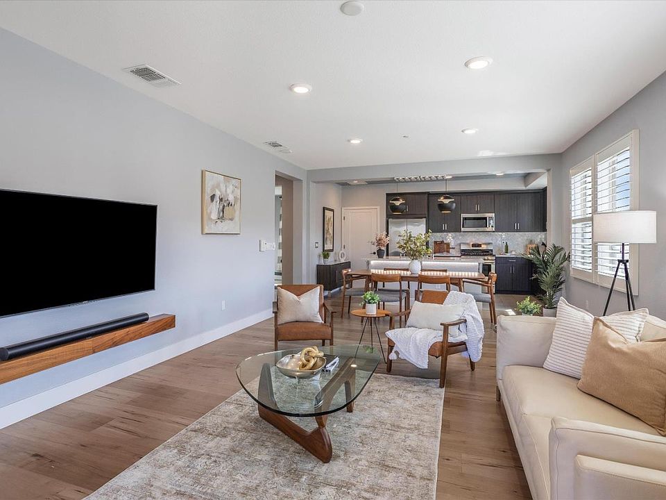 1st image of 1089 Dewberry Pl Unit 301