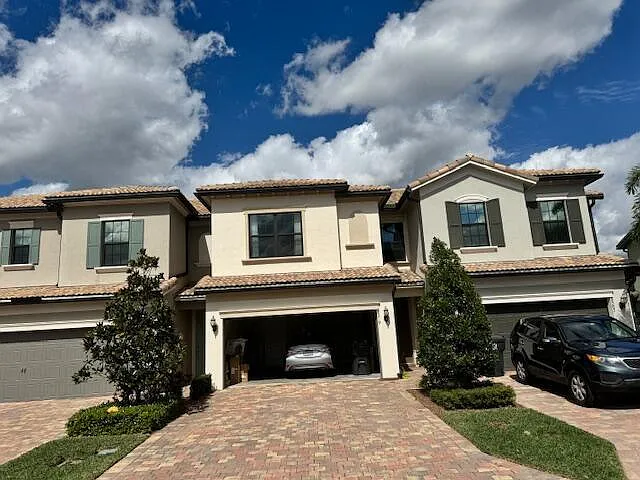 8309 Catria Ln — Photo 2