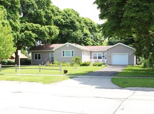 2333 Emmaus Ave, Zion, IL