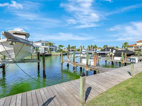 845 Collier CT #101, MARCO ISLAND, FL 34145