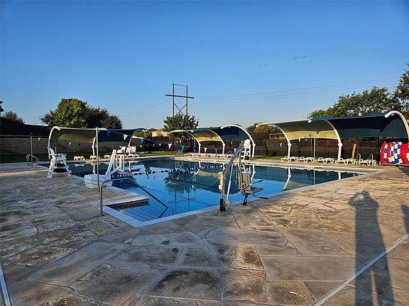 4th image of 205 Millers Loop