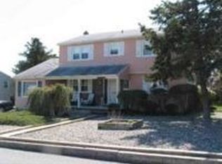10 Wilson Dr, Northfield, NJ 08225