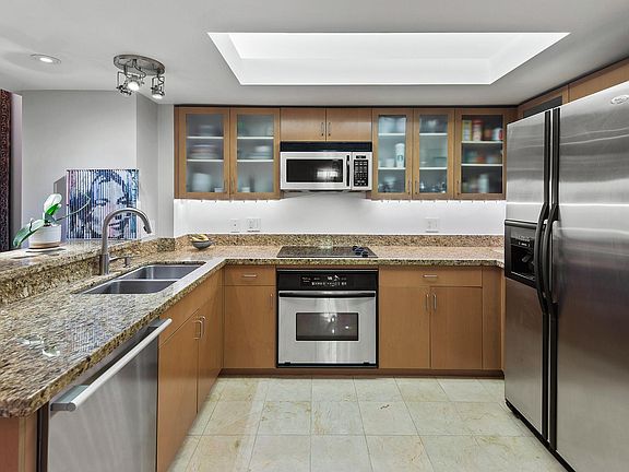 2nd image of 13700 Marina Pointe Dr Unit 1109