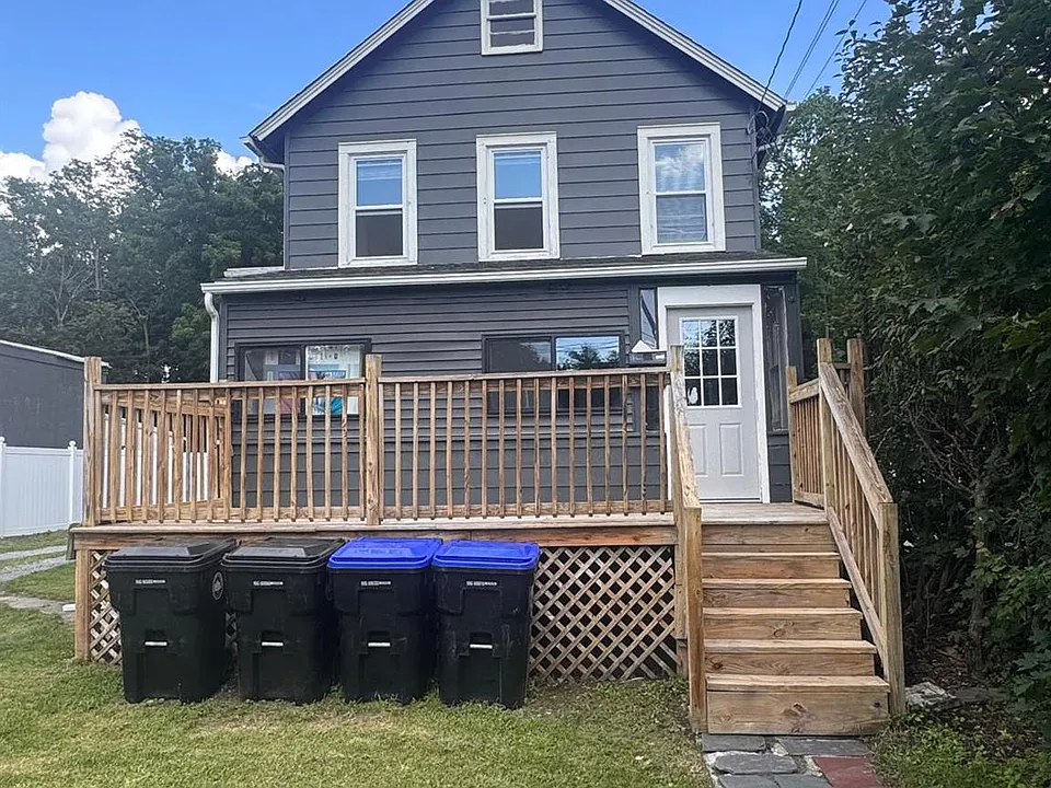 215 N Hamilton St #2