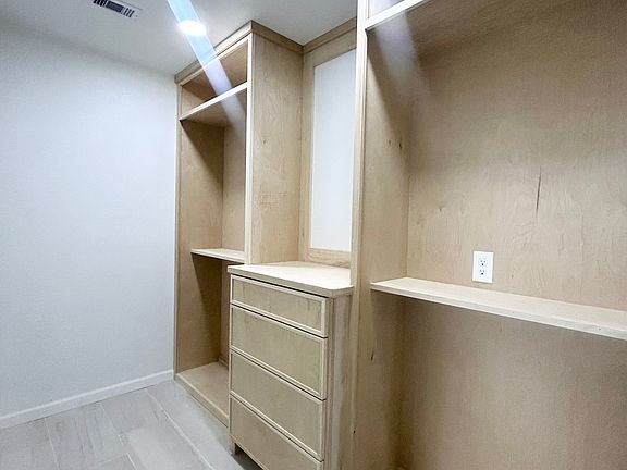 4th image of 108 Fichter St #2
