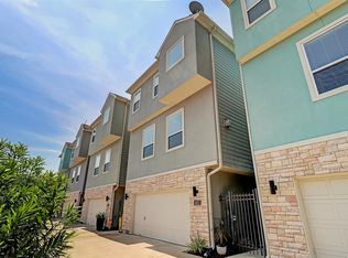 1022 W 26th St, Houston, TX 77008