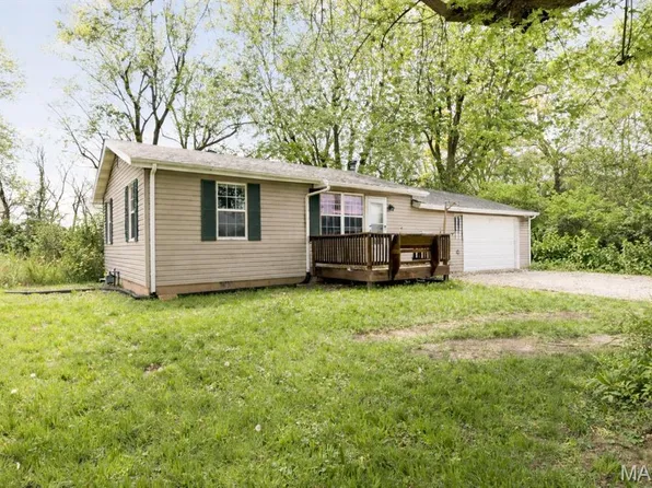 703 E State St, O'Fallon, IL 62269