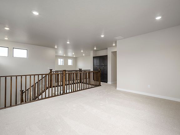 4th image of 1008 Romney Rd S #238
