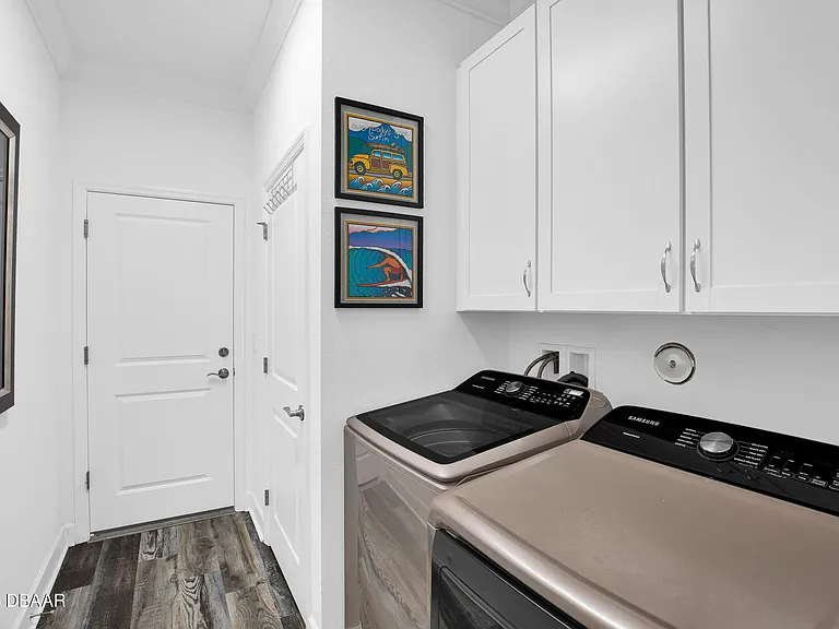 402 Parrot Ln — Photo 14