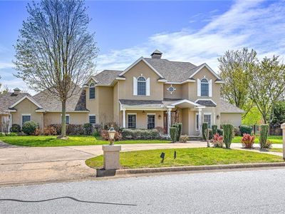 4 W Colonial Dr, Rogers, AR, 72758